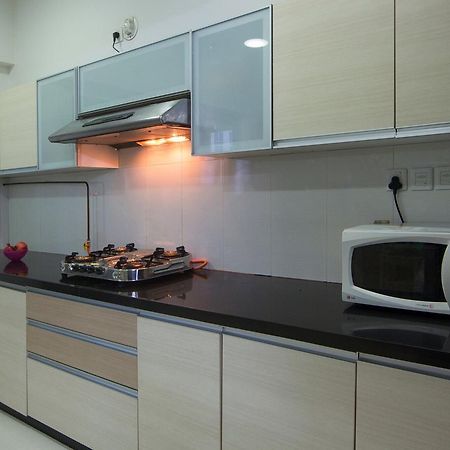 Amanora Park Town Bed and Breakfast Πούνε Εξωτερικό φωτογραφία