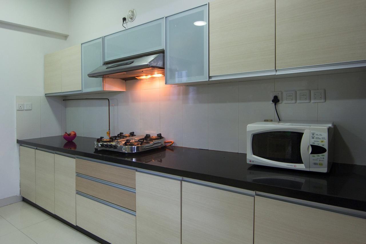 Amanora Park Town Bed and Breakfast Πούνε Εξωτερικό φωτογραφία